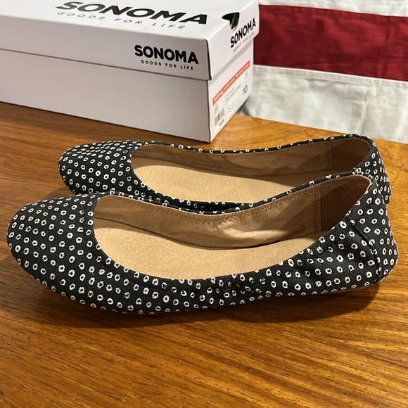 Flats or slip on shoes from Sonoma - Picture 5 of 7